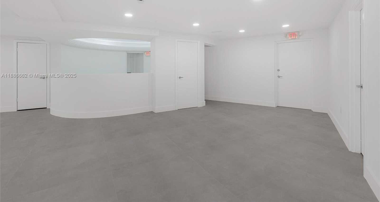 Small Image of 5401 COLLINS AVE #CU-9, Miami Beach Number 6
