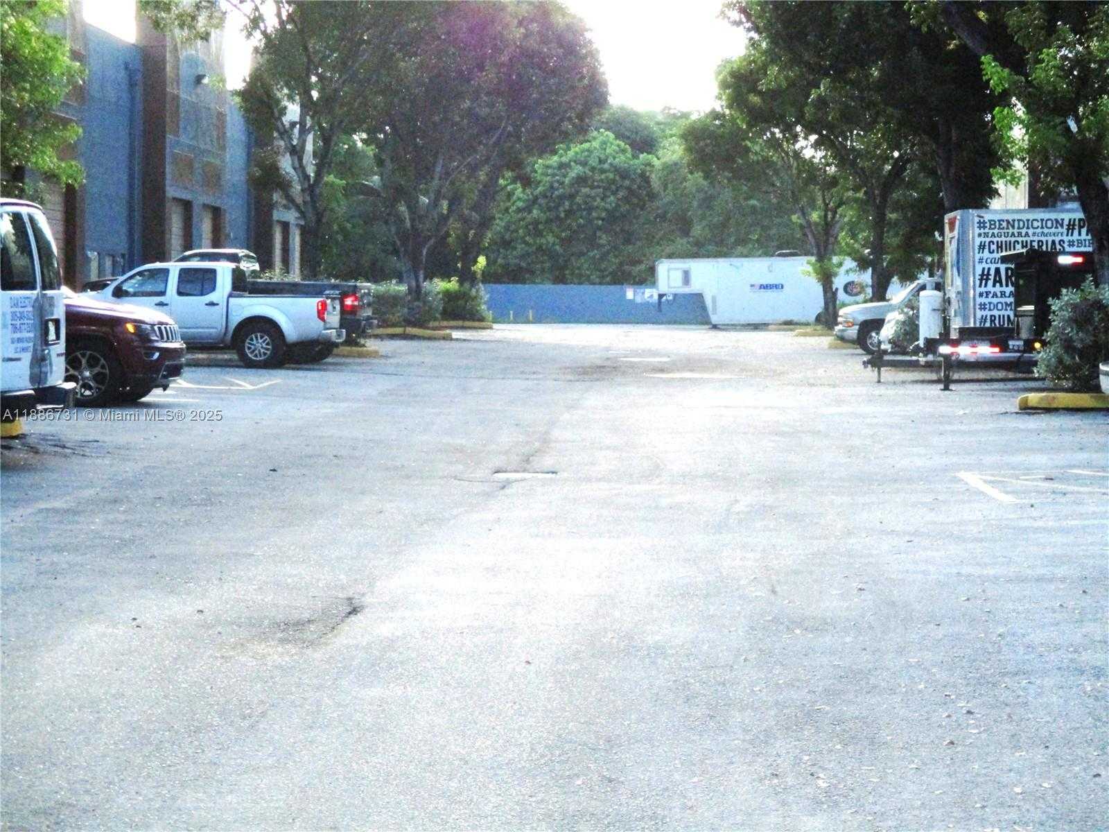 Small Image of 20200 NORTH WEST 2ND AVE, Miami Gardens Number 13