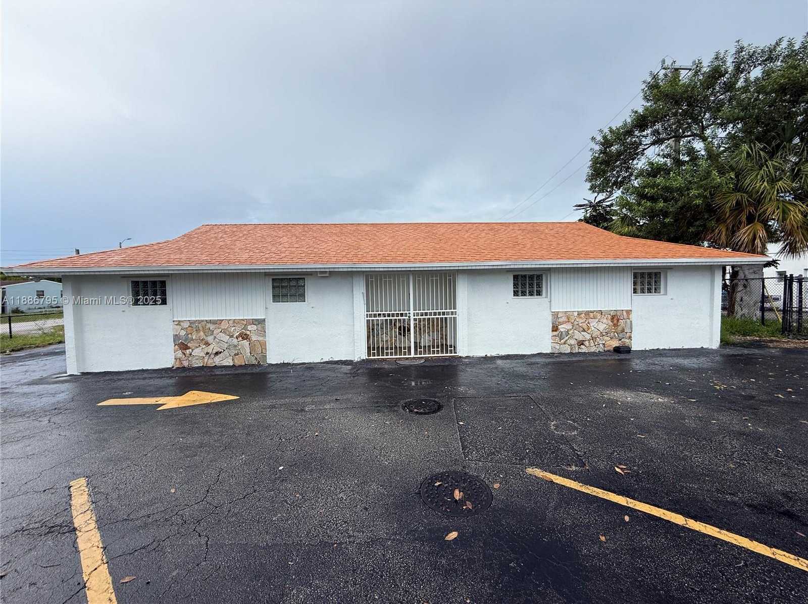 Small Image of 1225 NORTH EAST 162ND ST, North Miami Beach Number 12