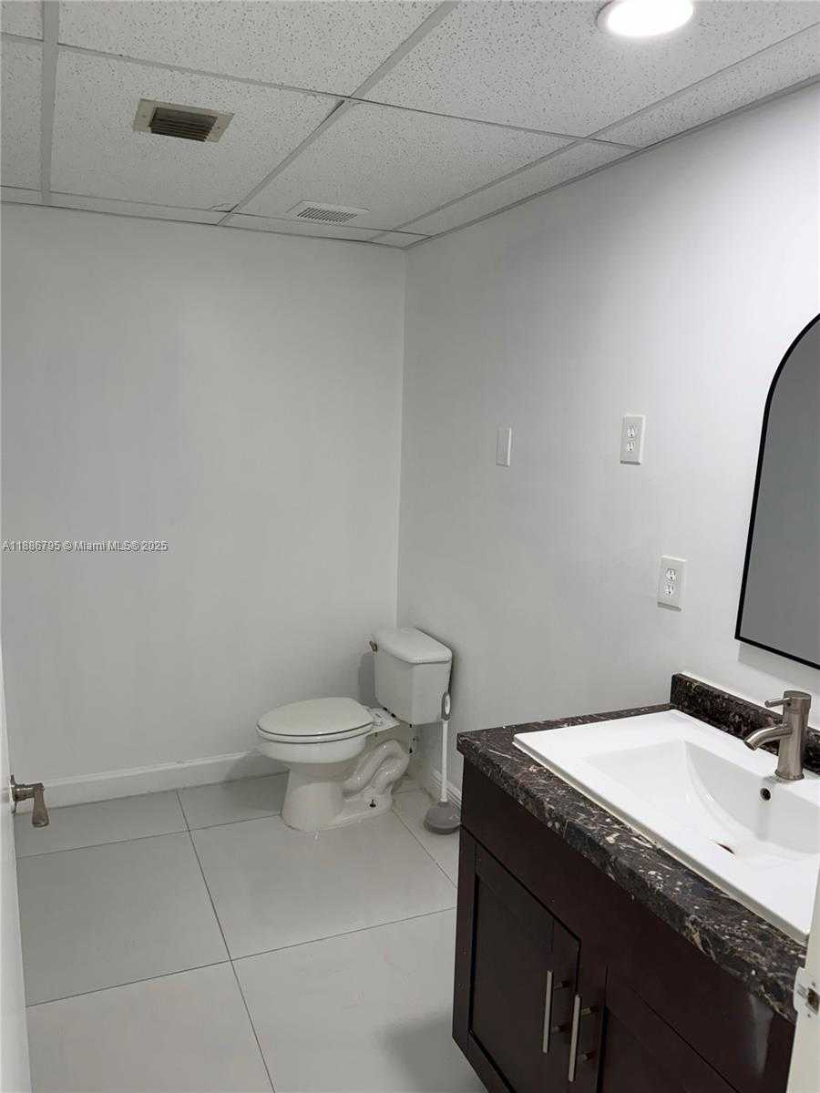 Small Image of 1225 NORTH EAST 162ND ST, North Miami Beach Number 8