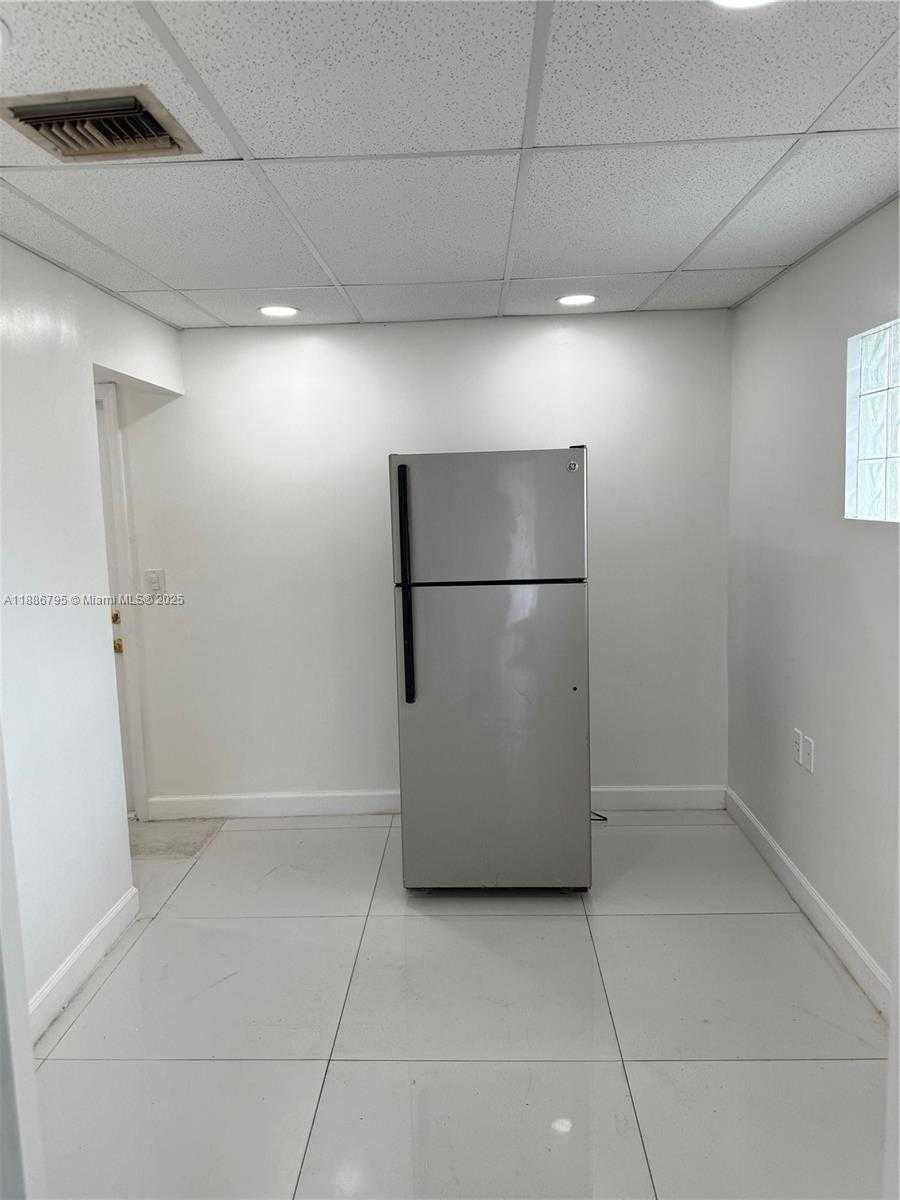 Small Image of 1225 NORTH EAST 162ND ST, North Miami Beach Number 9