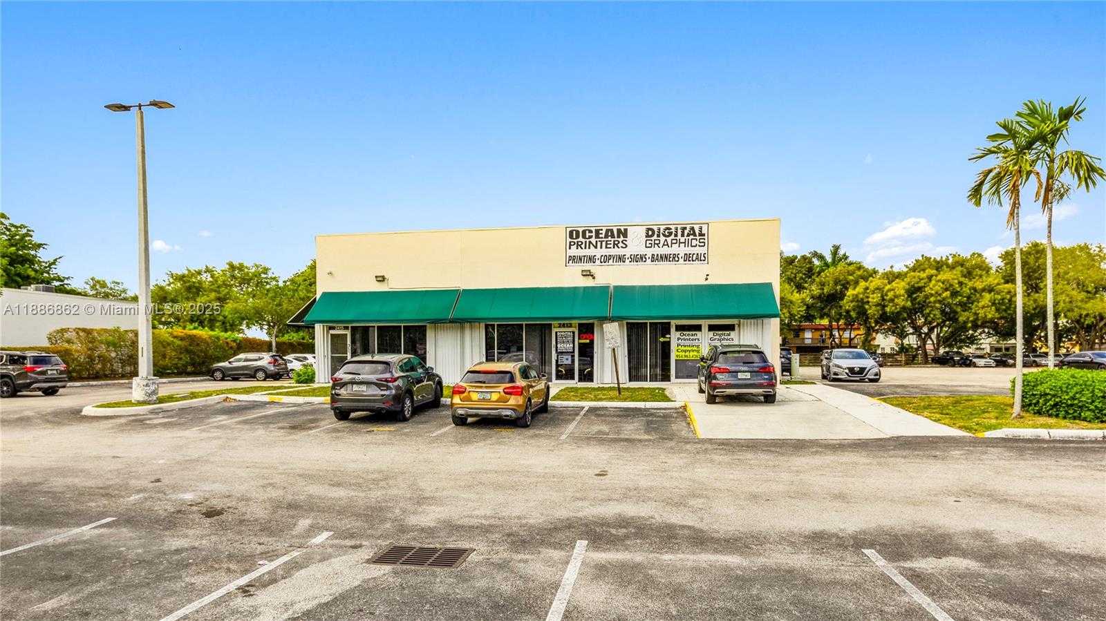 Small Image of 2415 STIRLING RD, Hollywood Number 4