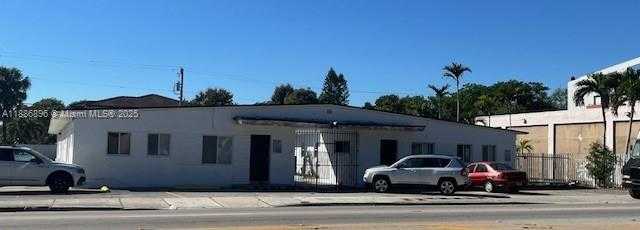 Small Image of 2900 WEST FLAGLER ST, Miami Number 2