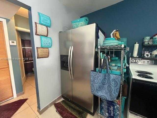 Small Image of 2900 WEST FLAGLER ST, Miami Number 21