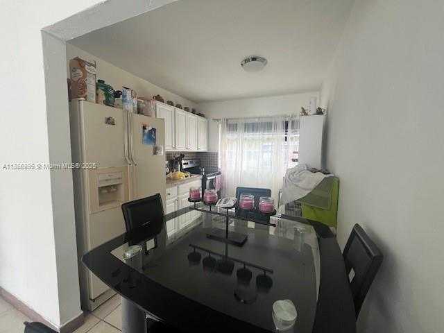 Small Image of 2900 WEST FLAGLER ST, Miami Number 27