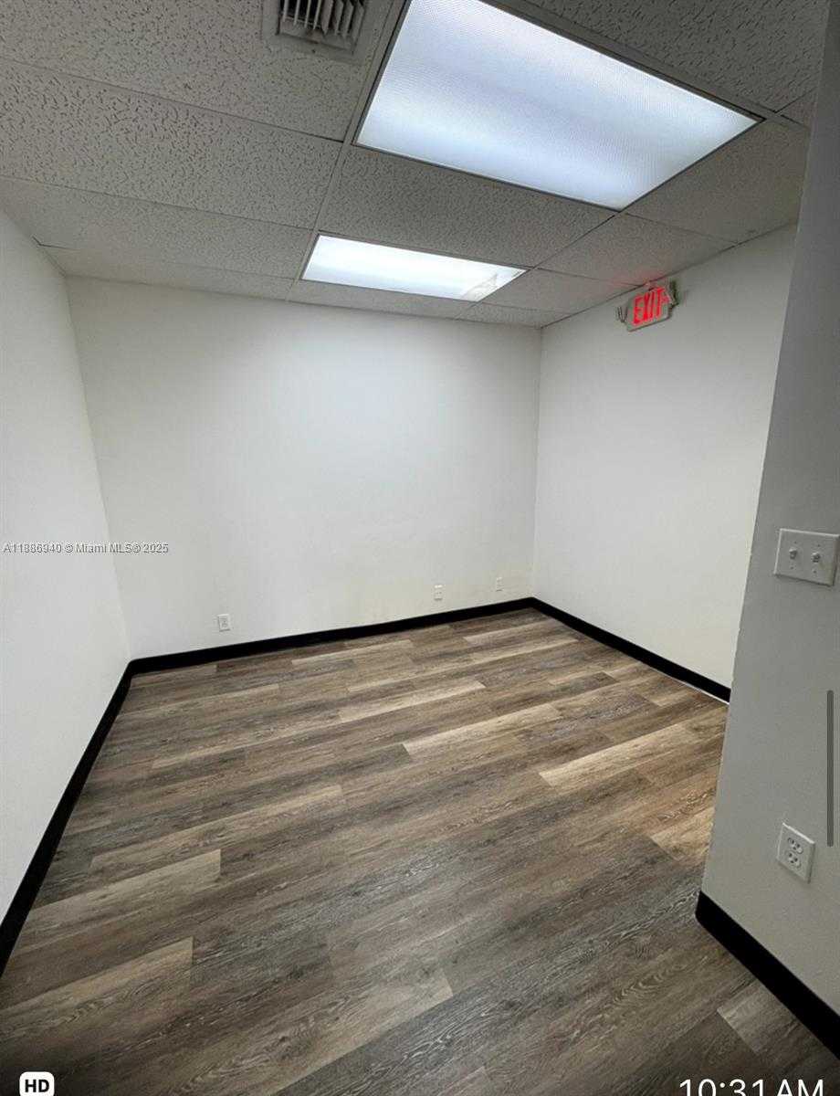 Small Image of 2001 NORTH DIXIE HWY, Pompano Beach Number 16