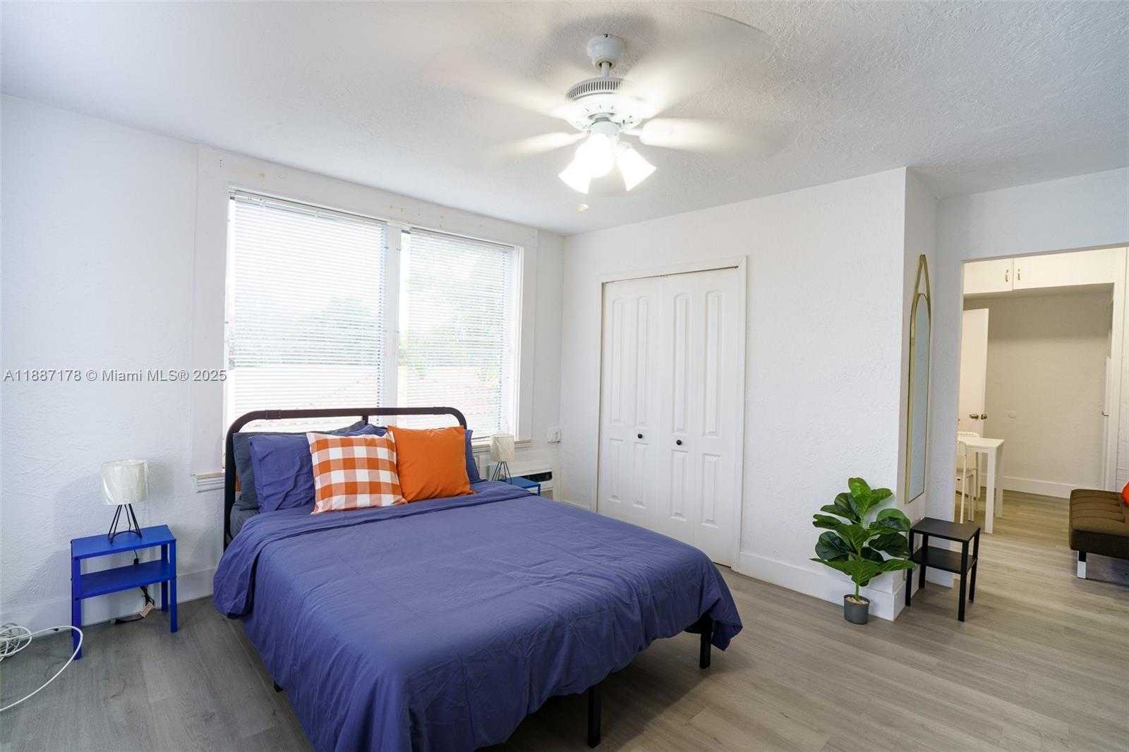 Small Image of 444 PONCE DE LEON BLVD, Coral Gables Number 25