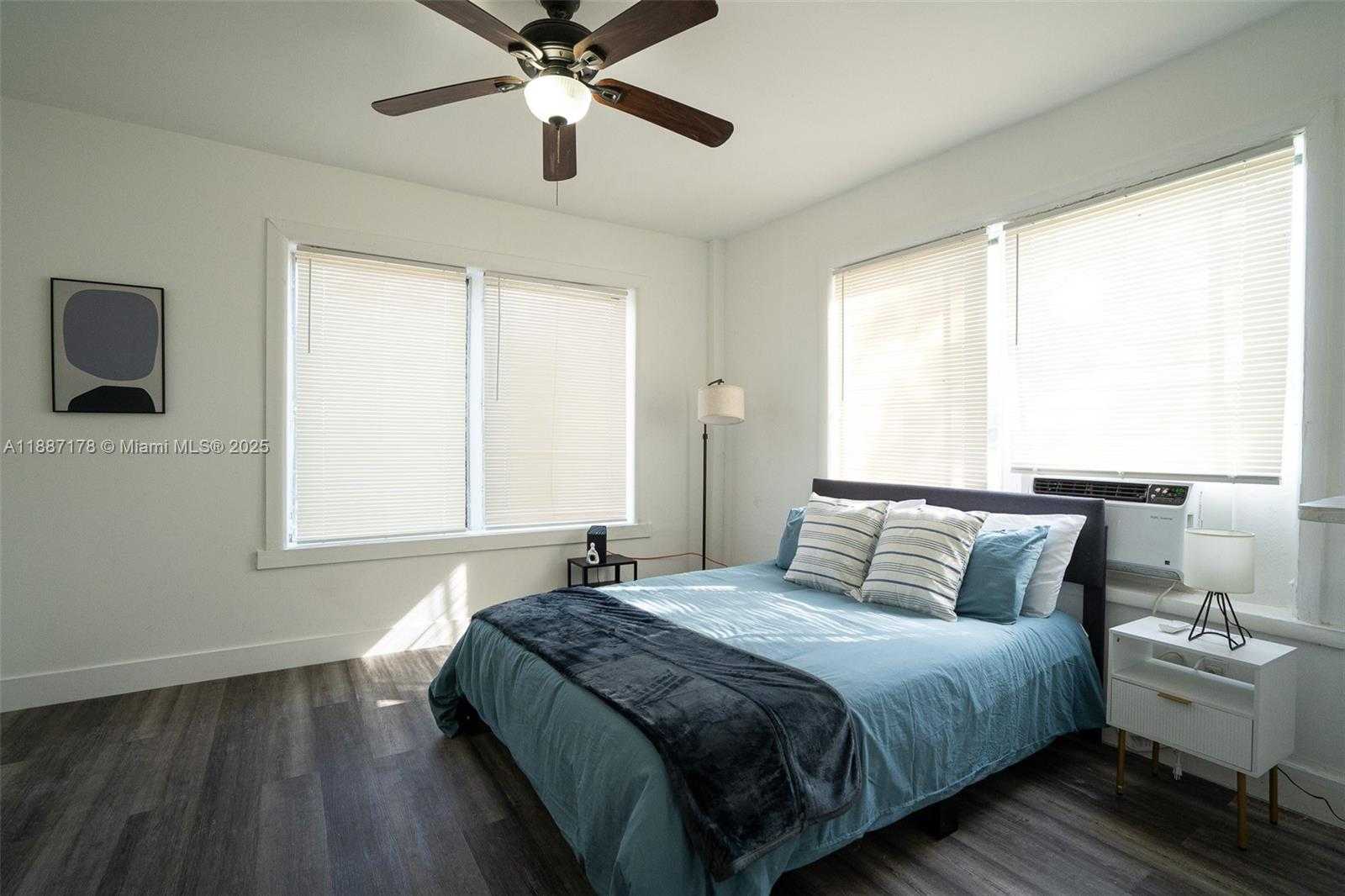 Small Image of 444 PONCE DE LEON BLVD, Coral Gables Number 53