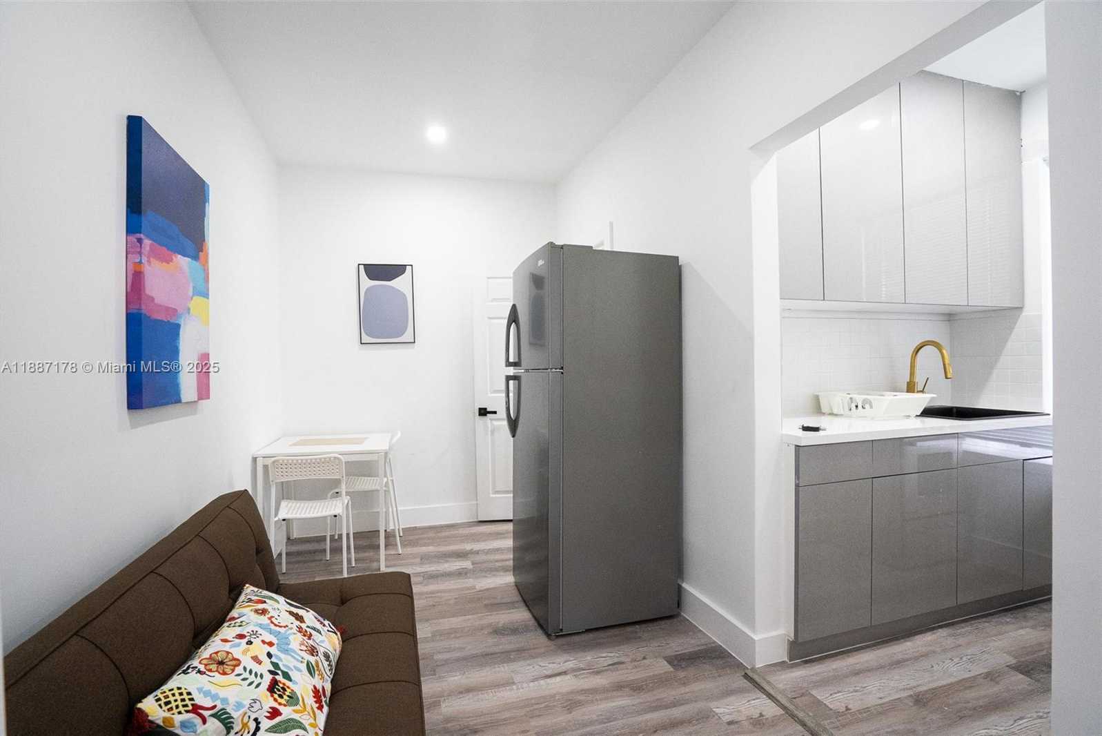 Small Image of 444 PONCE DE LEON BLVD, Coral Gables Number 68