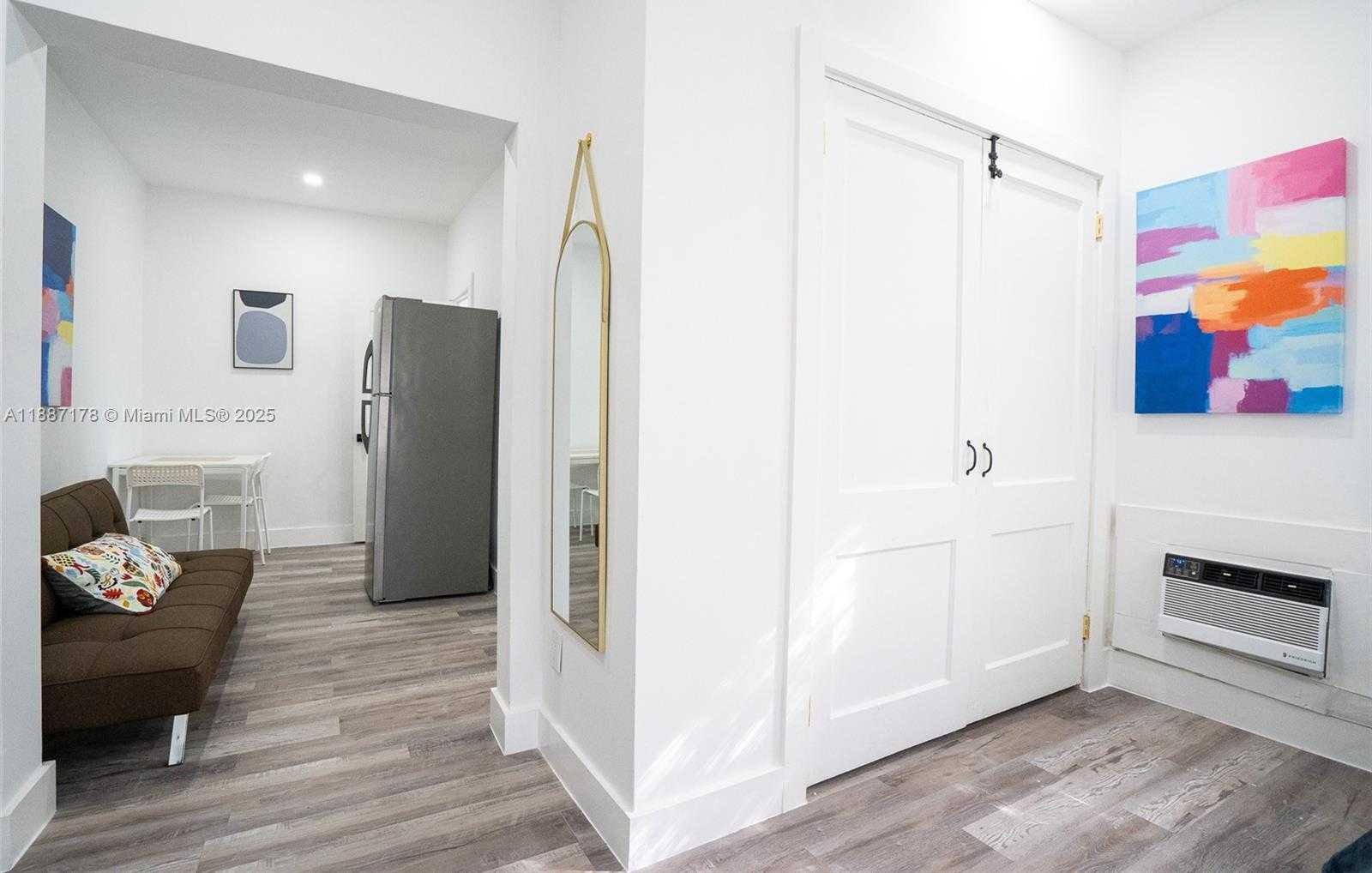 Small Image of 444 PONCE DE LEON BLVD, Coral Gables Number 72