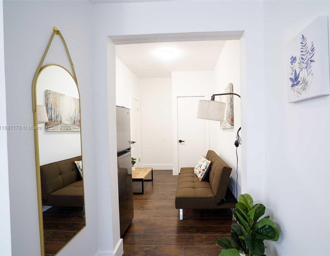 Small Image of 444 PONCE DE LEON BLVD, Coral Gables Number 87