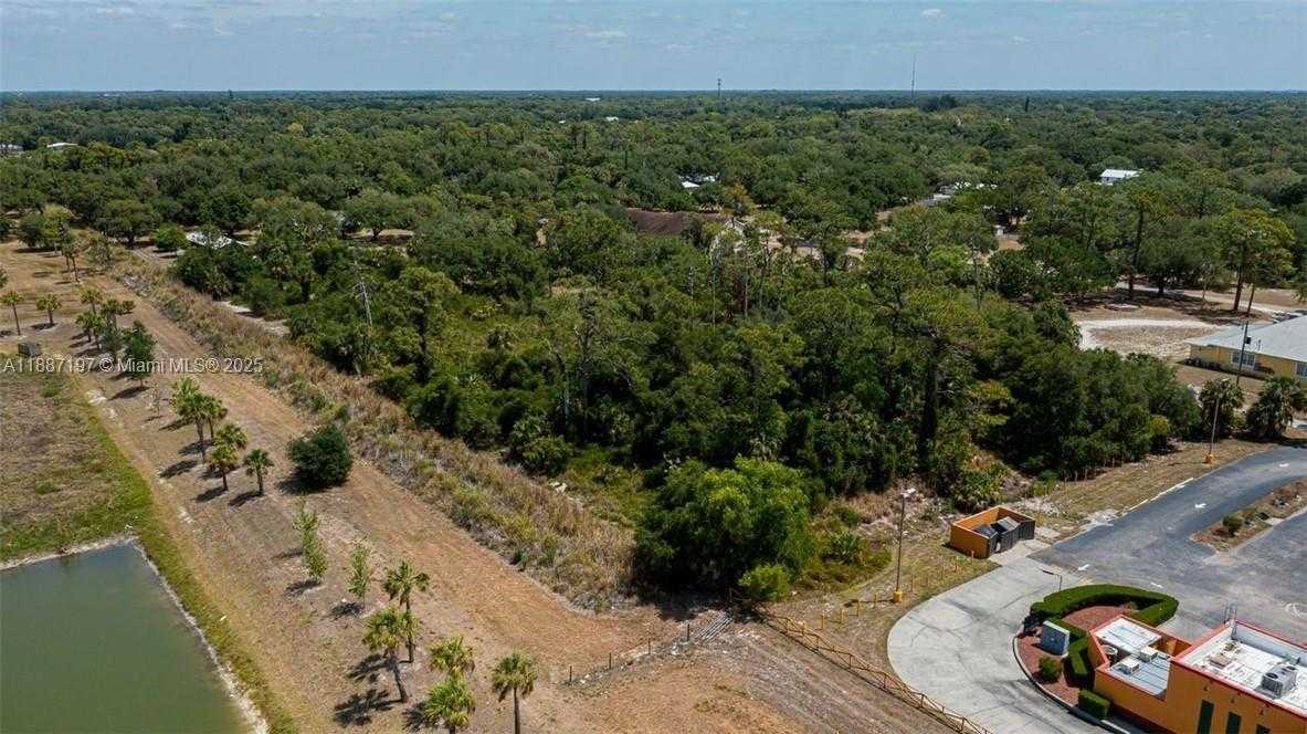 Small Image of W HICKPOCHEE, Other City - In The State Of Florida Number 13