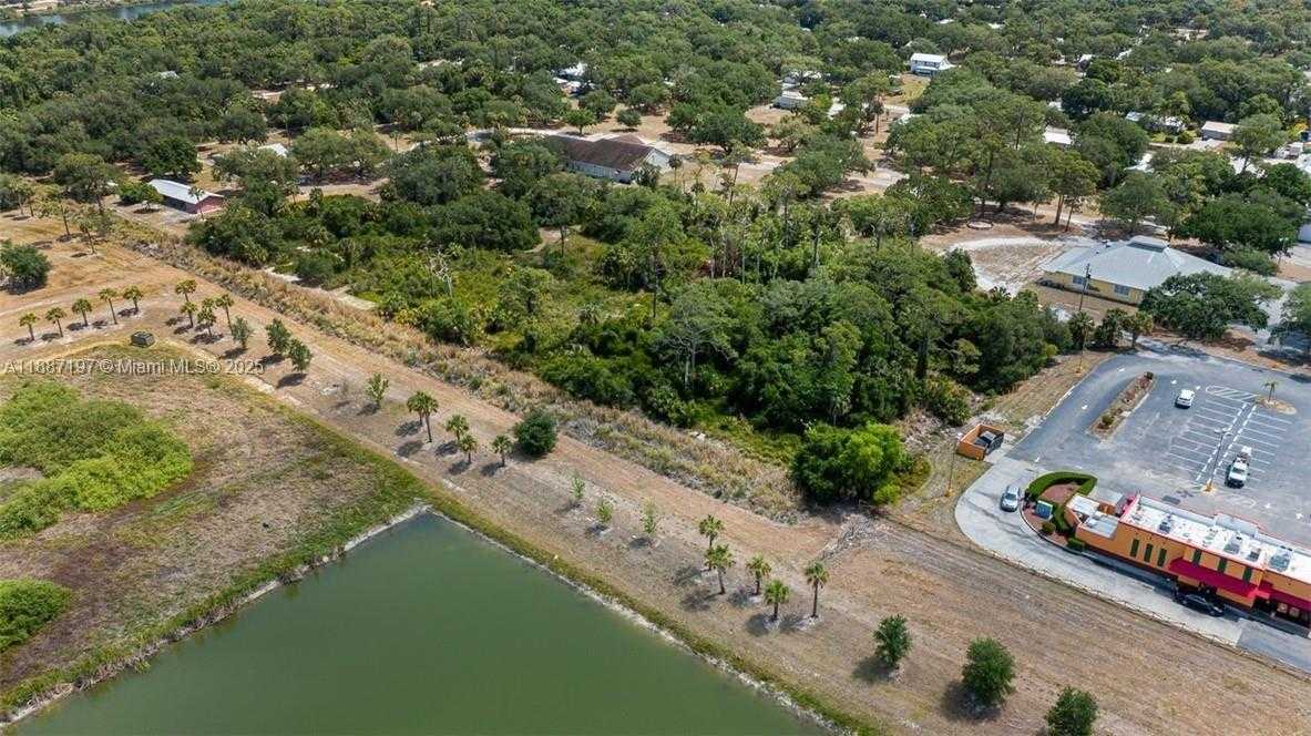 Small Image of W HICKPOCHEE, Other City - In The State Of Florida Number 4