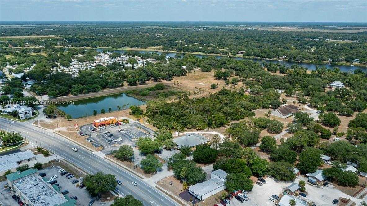 Small Image of W HICKPOCHEE, Other City - In The State Of Florida Number 7
