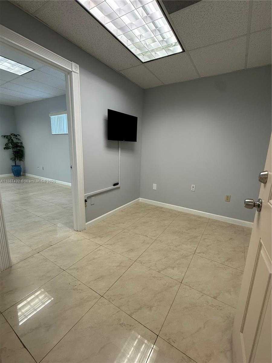 Small Image of 1820 NORTH EAST 163RD ST, North Miami Beach Number 6
