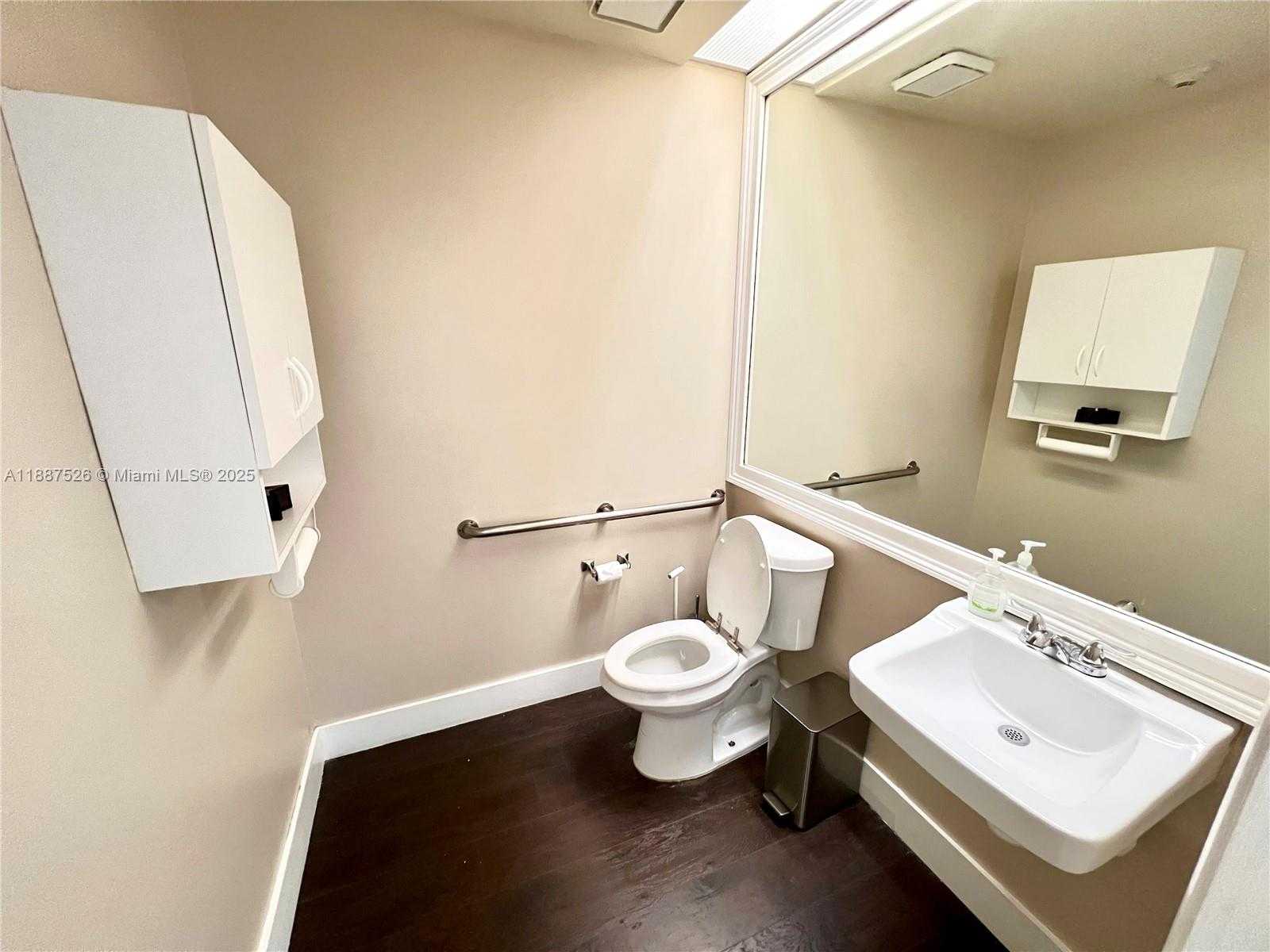 Small Image of 1625 NORTH COMMERCE PKWY #225, Weston Number 14