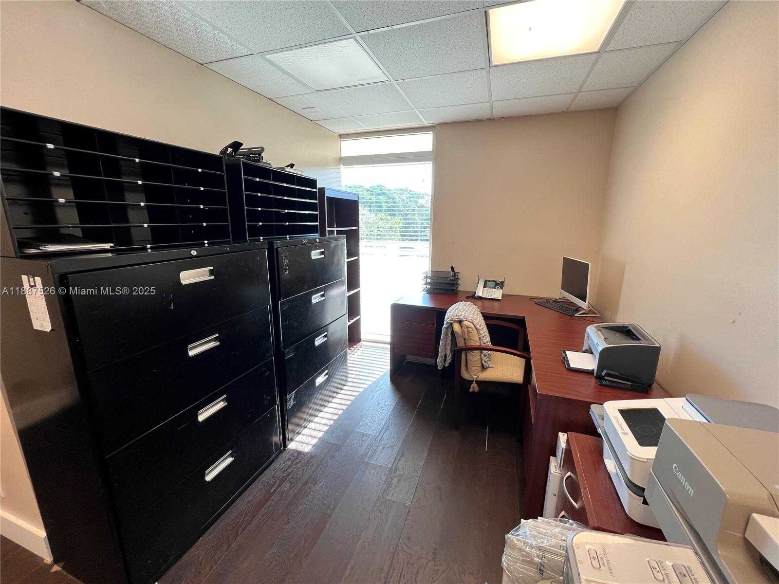 Small Image of 1625 NORTH COMMERCE PKWY #225, Weston Number 5