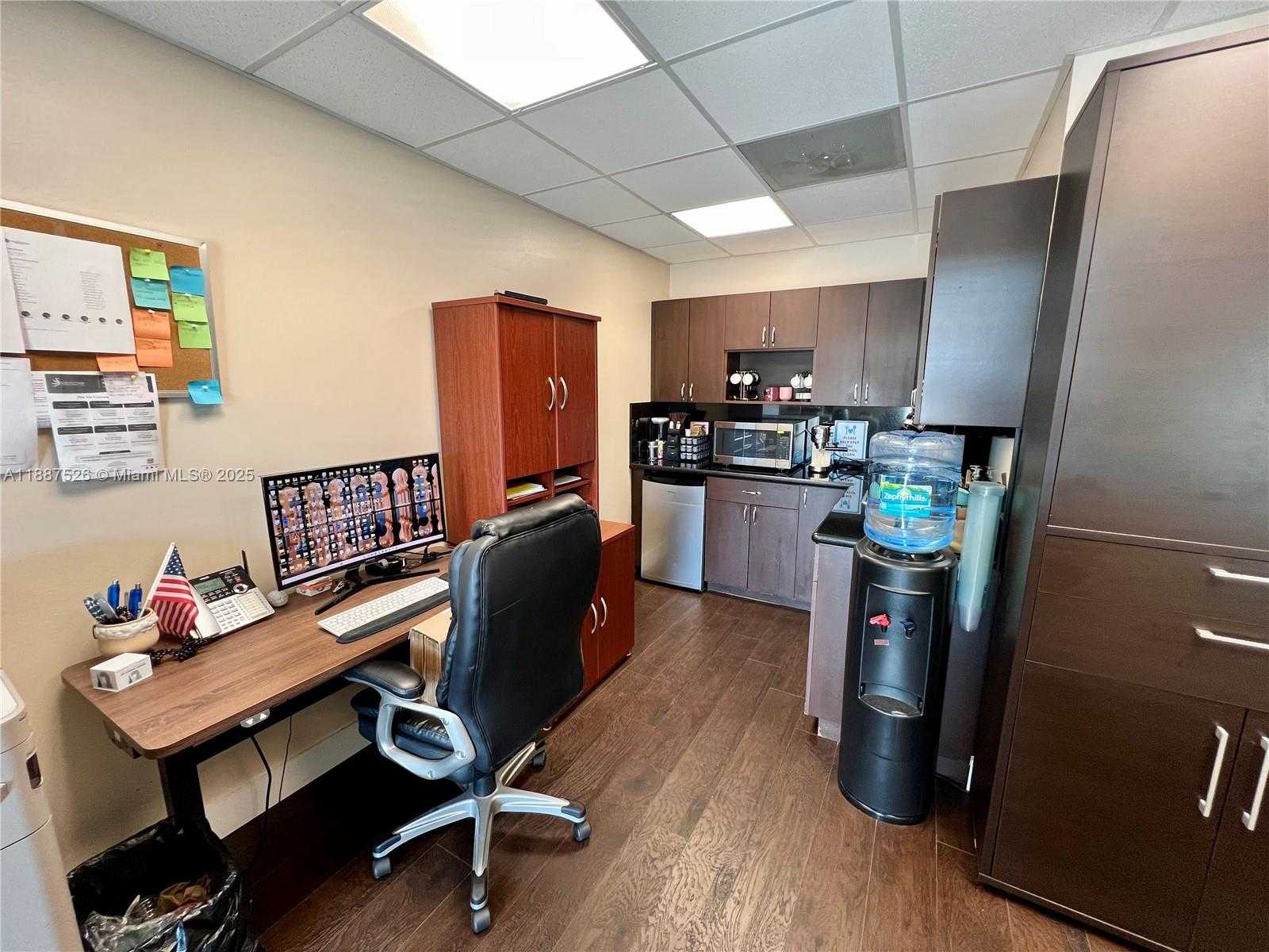 Small Image of 1625 NORTH COMMERCE PKWY #225, Weston Number 6
