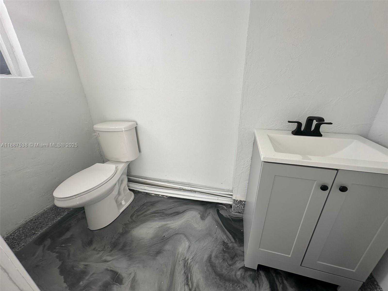 Small Image of 721 SOUTH 21ST AVE, Hollywood Number 10