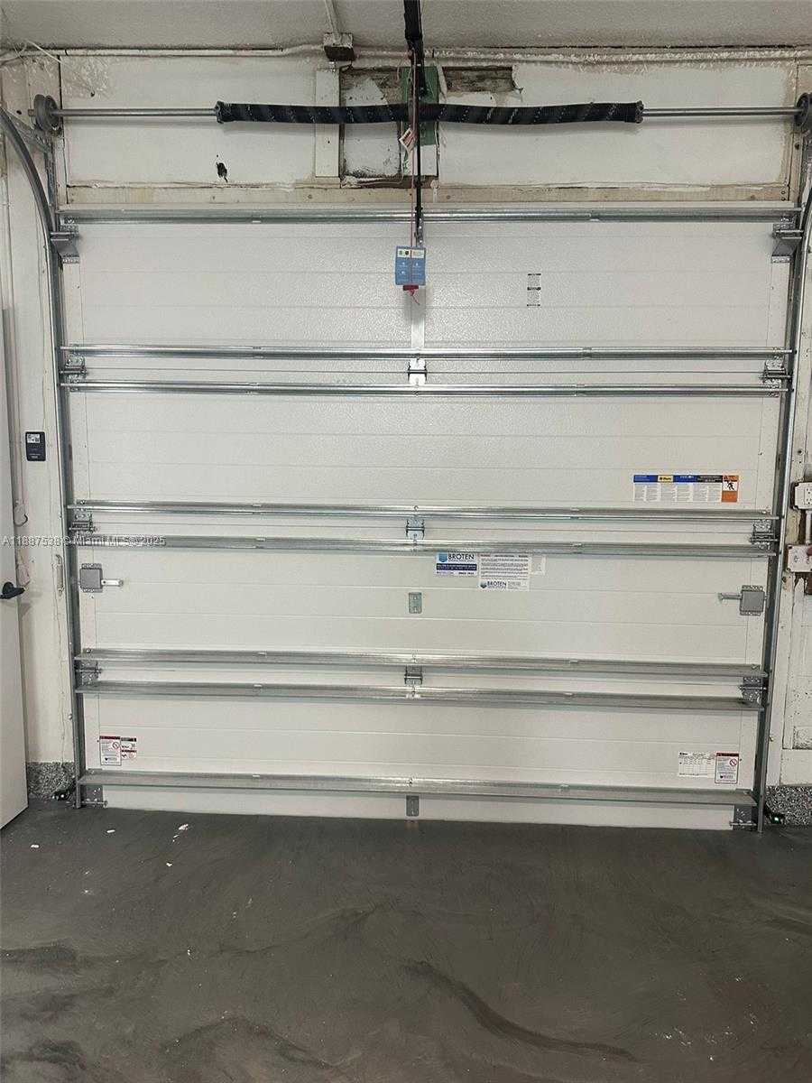 Small Image of 721 SOUTH 21ST AVE, Hollywood Number 13