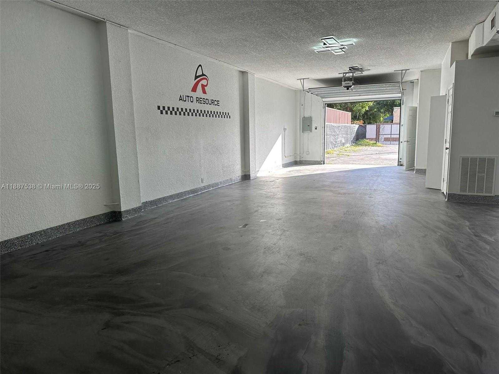 Small Image of 721 SOUTH 21ST AVE, Hollywood Number 7