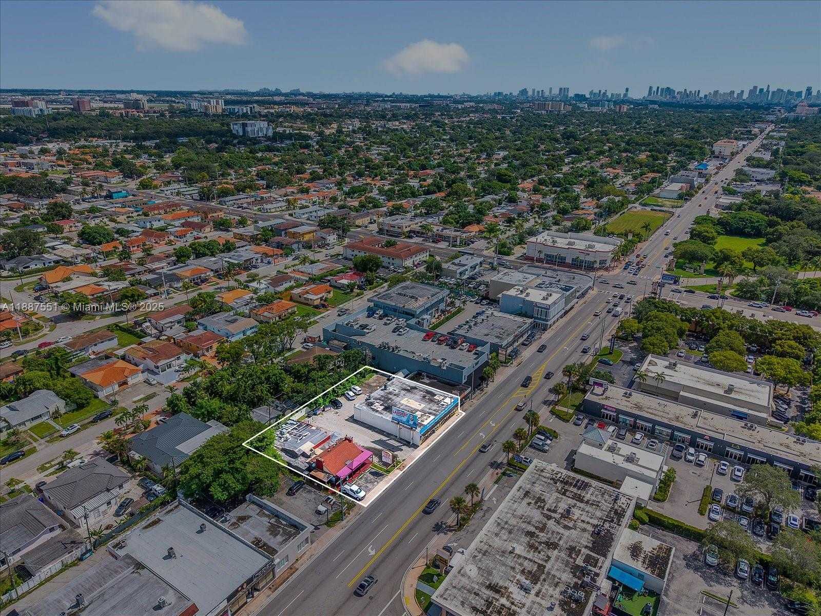 Small Image of 5769 SOUTH WEST 8 ST, Miami Number 3