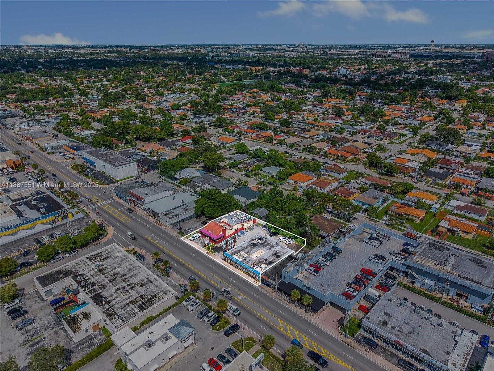 Small Image of 5769 SOUTH WEST 8 ST, Miami Number 4