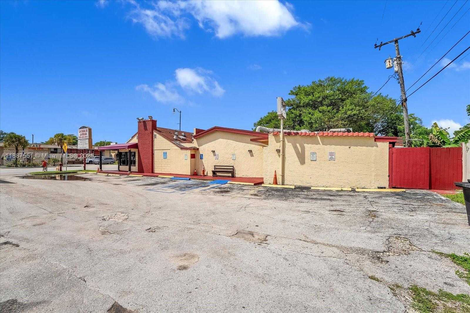 Small Image of 5769 SOUTH WEST 8 ST, Miami Number 6