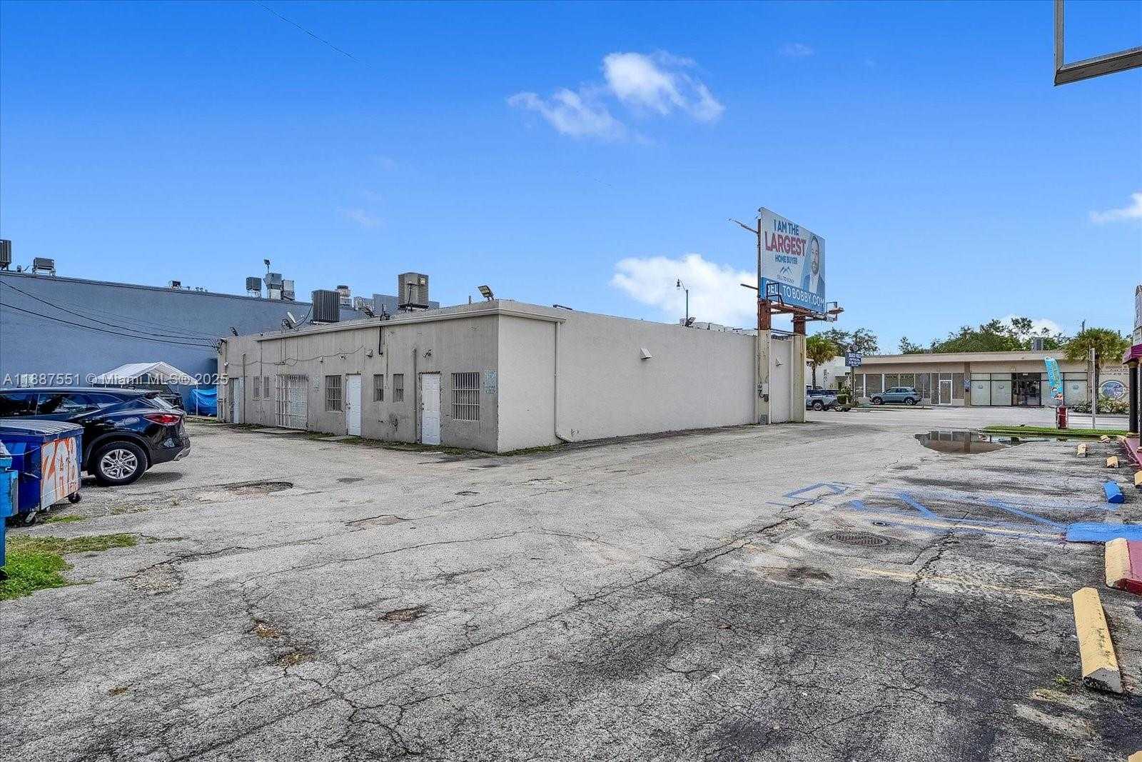 Small Image of 5769 SOUTH WEST 8 ST, Miami Number 7