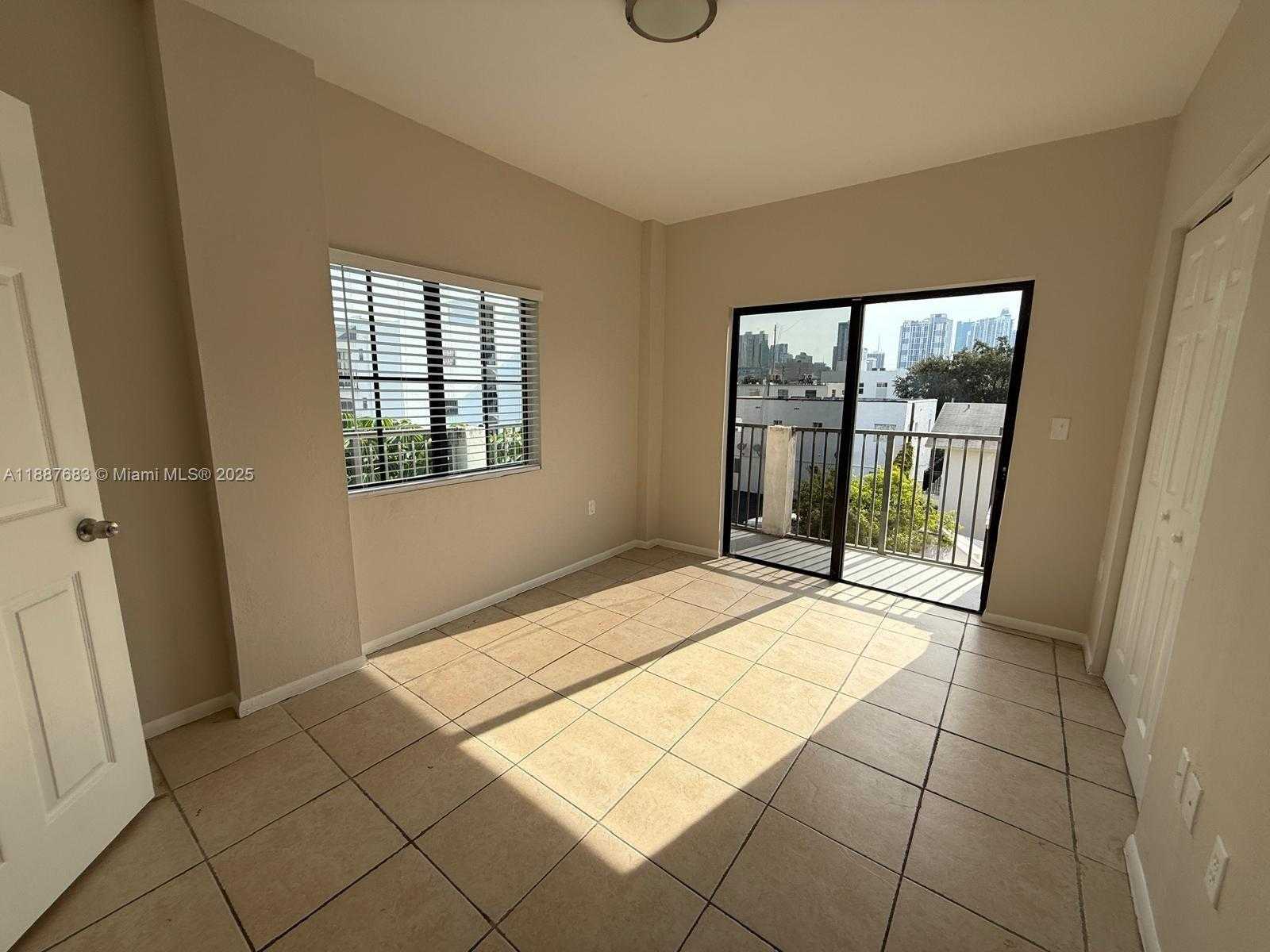 Small Image of 763 SOUTH WEST 5TH ST, Miami Number 16