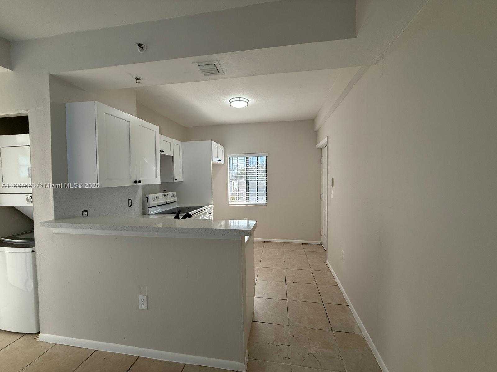 Small Image of 763 SOUTH WEST 5TH ST, Miami Number 24