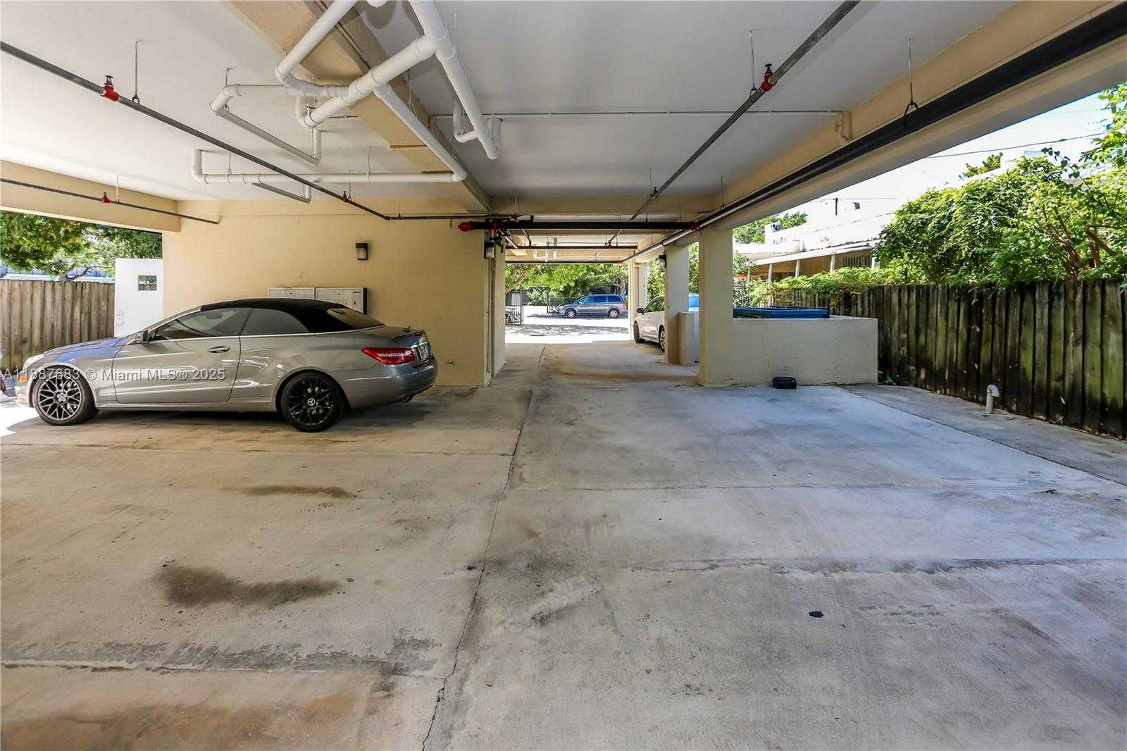 Small Image of 763 SOUTH WEST 5TH ST, Miami Number 30