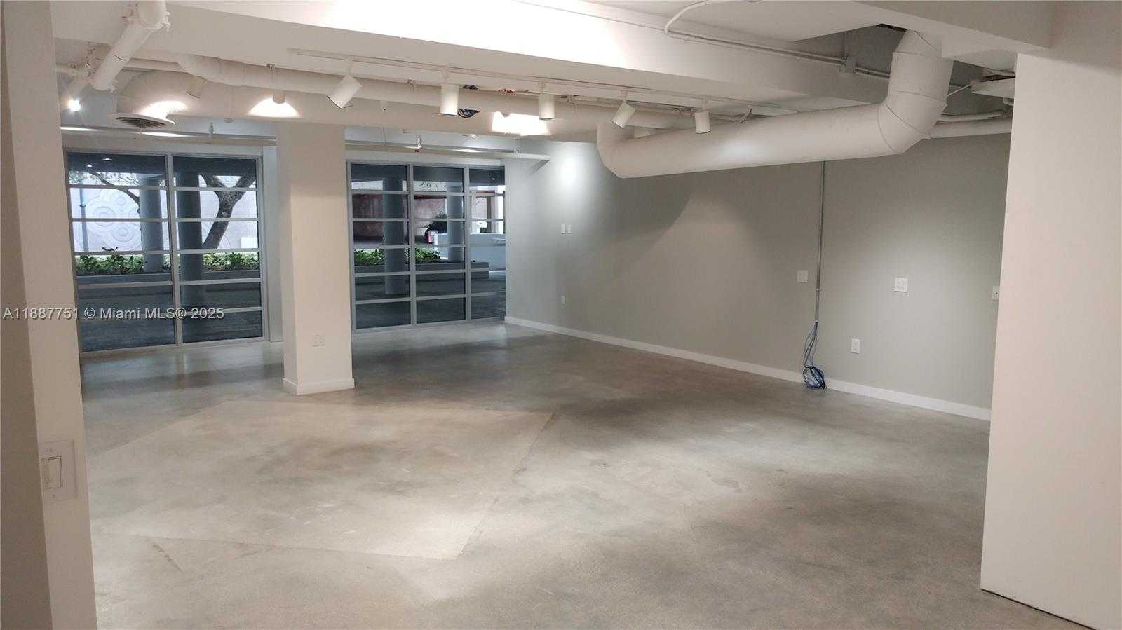 Small Image of Miami Number 4