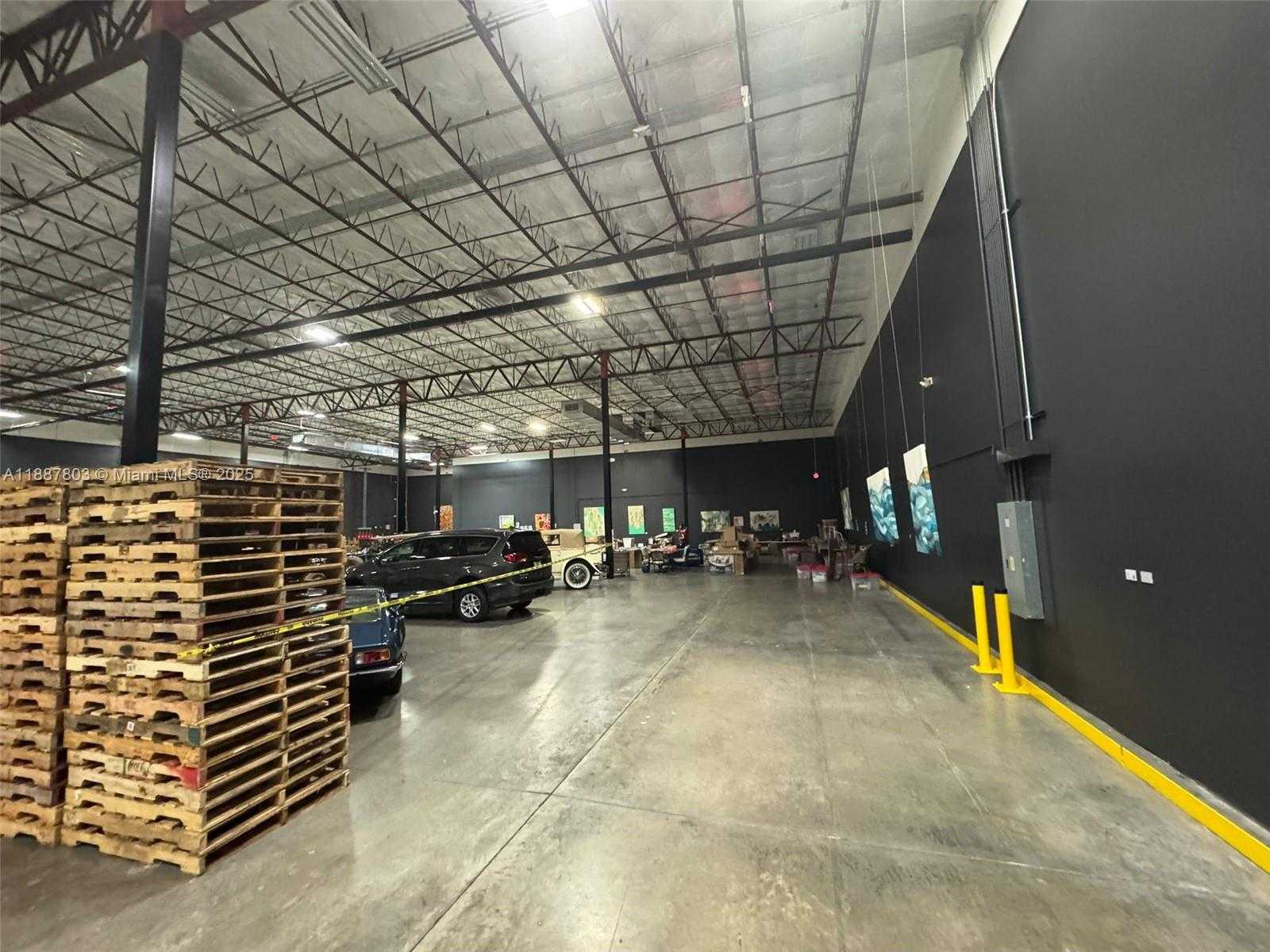 Small Image of 3450 NORTH WEST 115TH AVE, Doral Number 4