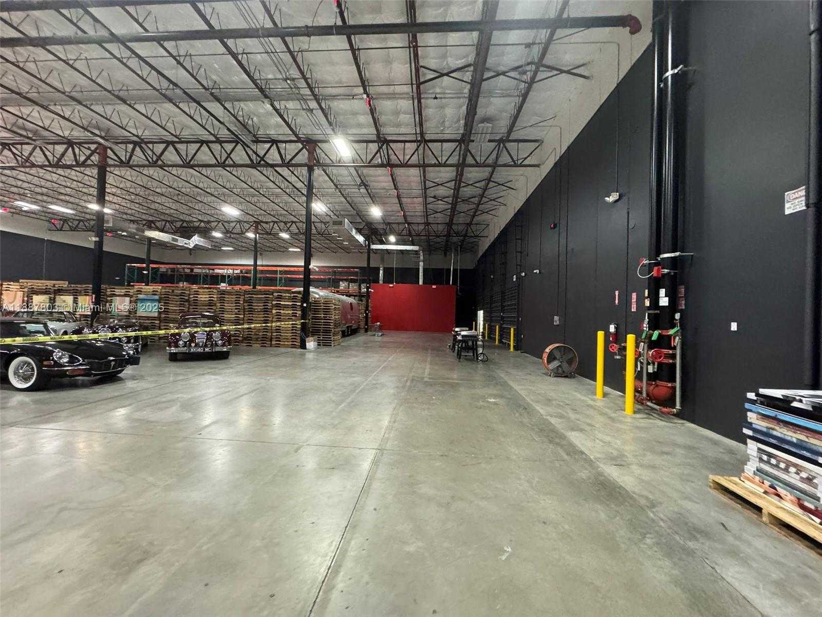 Small Image of 3450 NORTH WEST 115TH AVE, Doral Number 7
