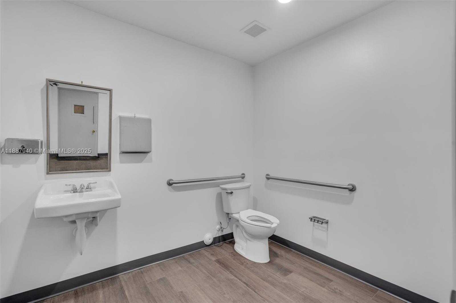 Small Image of 325 WEST 75TH PL #1A, Hialeah Number 5