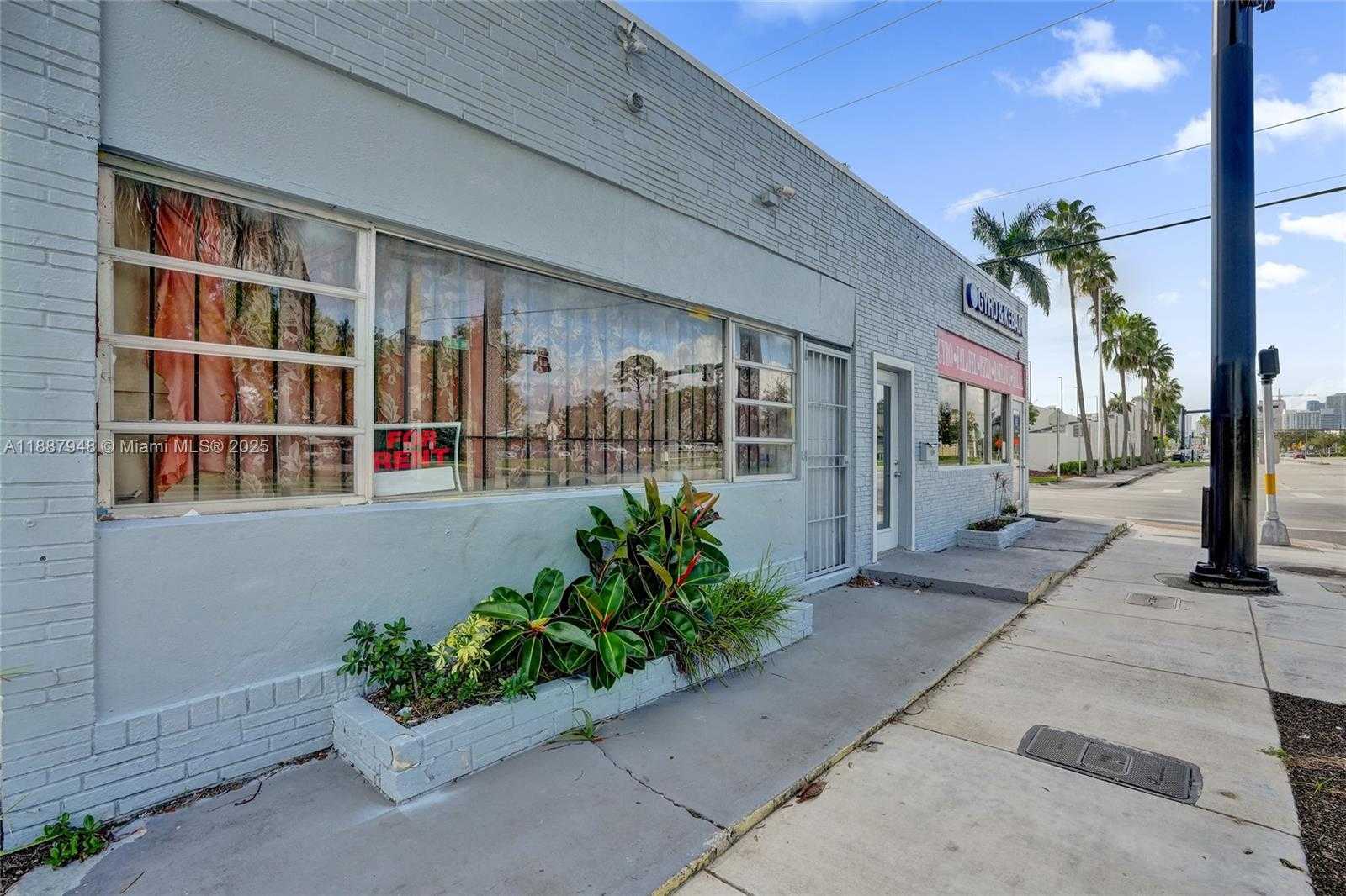 Small Image of 1100 NORTH EAST 4TH AVE #1-2, Fort Lauderdale Number 10