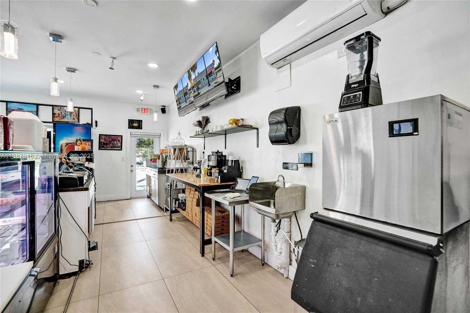 Small Image of 1100 NORTH EAST 4TH AVE #1-2, Fort Lauderdale Number 21