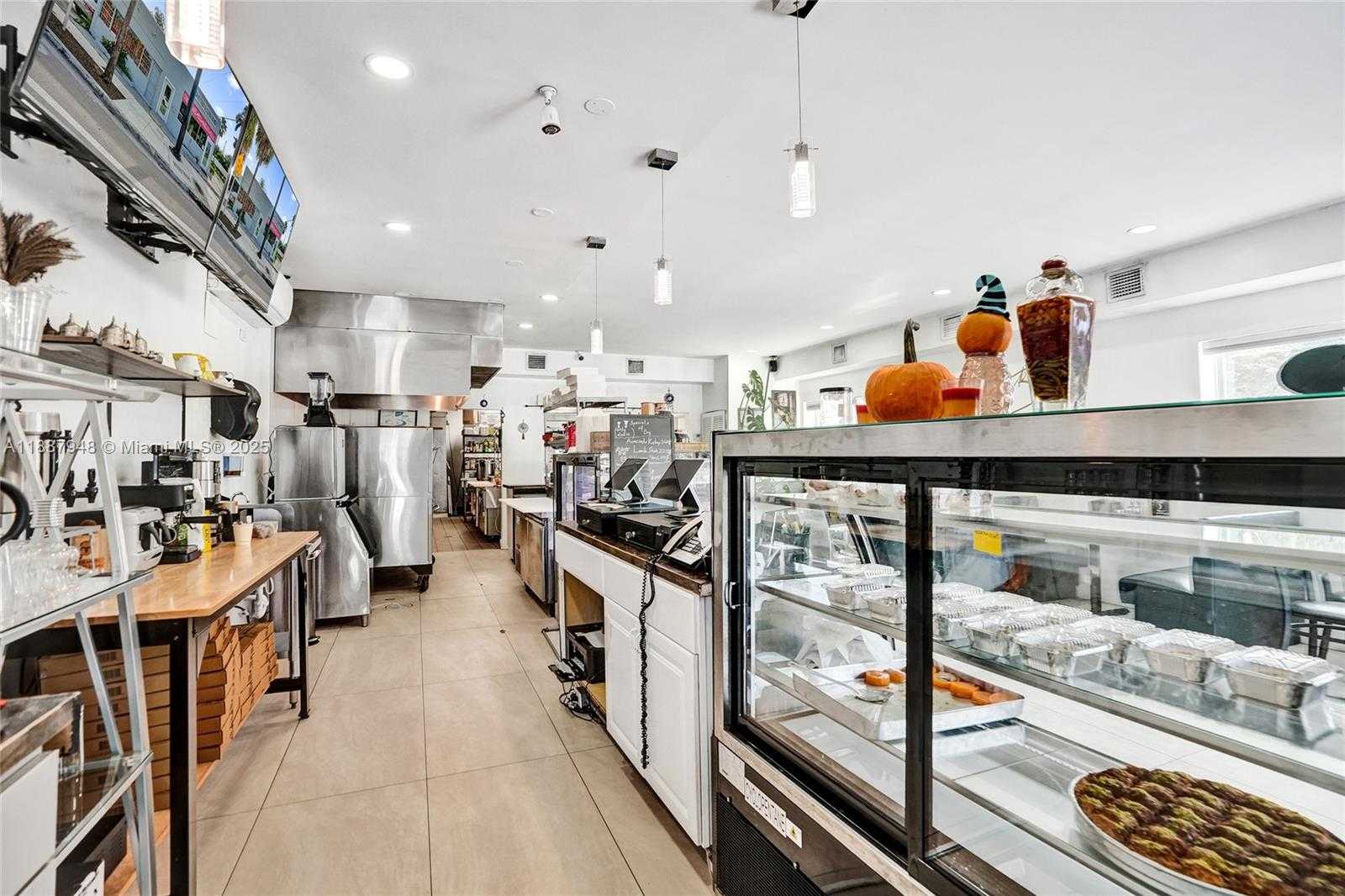 Small Image of 1100 NORTH EAST 4TH AVE #1-2, Fort Lauderdale Number 23