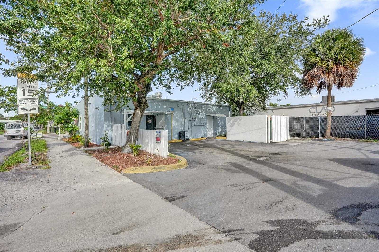 Small Image of 1100 NORTH EAST 4TH AVE #1-2, Fort Lauderdale Number 7