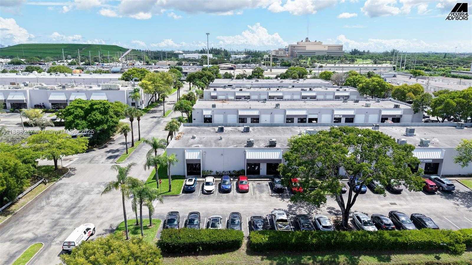 Small Image of 4131 SOUTH WEST 47TH AVE #1407-1408, Davie Number 2