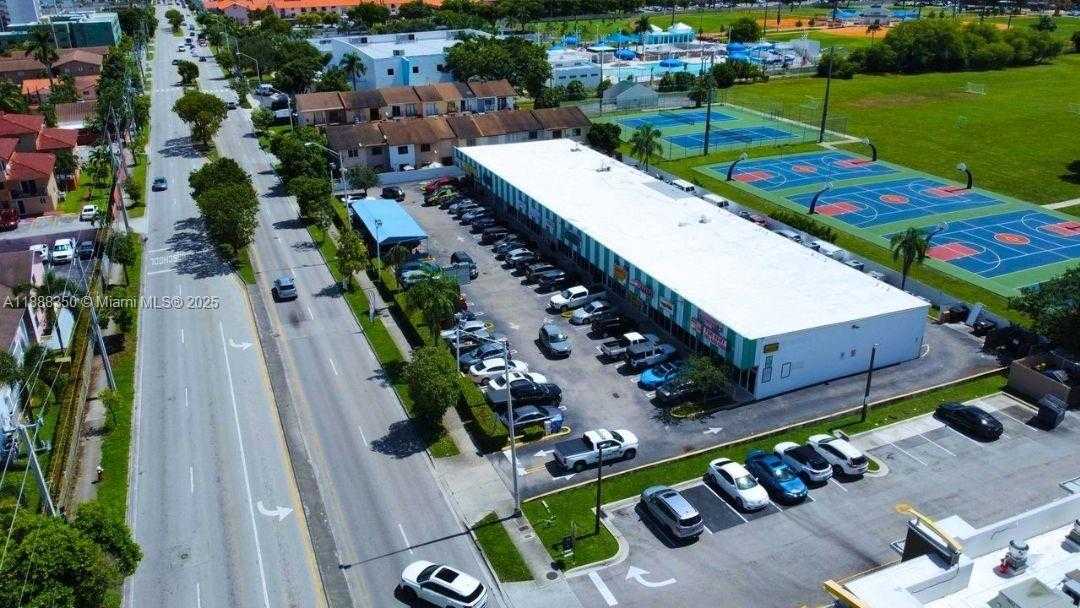 Small Image of 2350 WEST 60TH ST #16, Hialeah Number 5