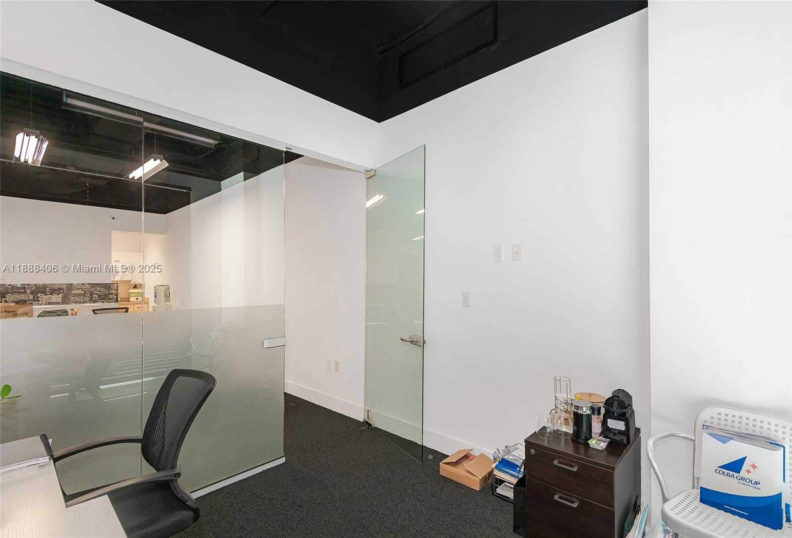 Small Image of 175 SE 7th St, Miami, FL 33131, USA Number 14