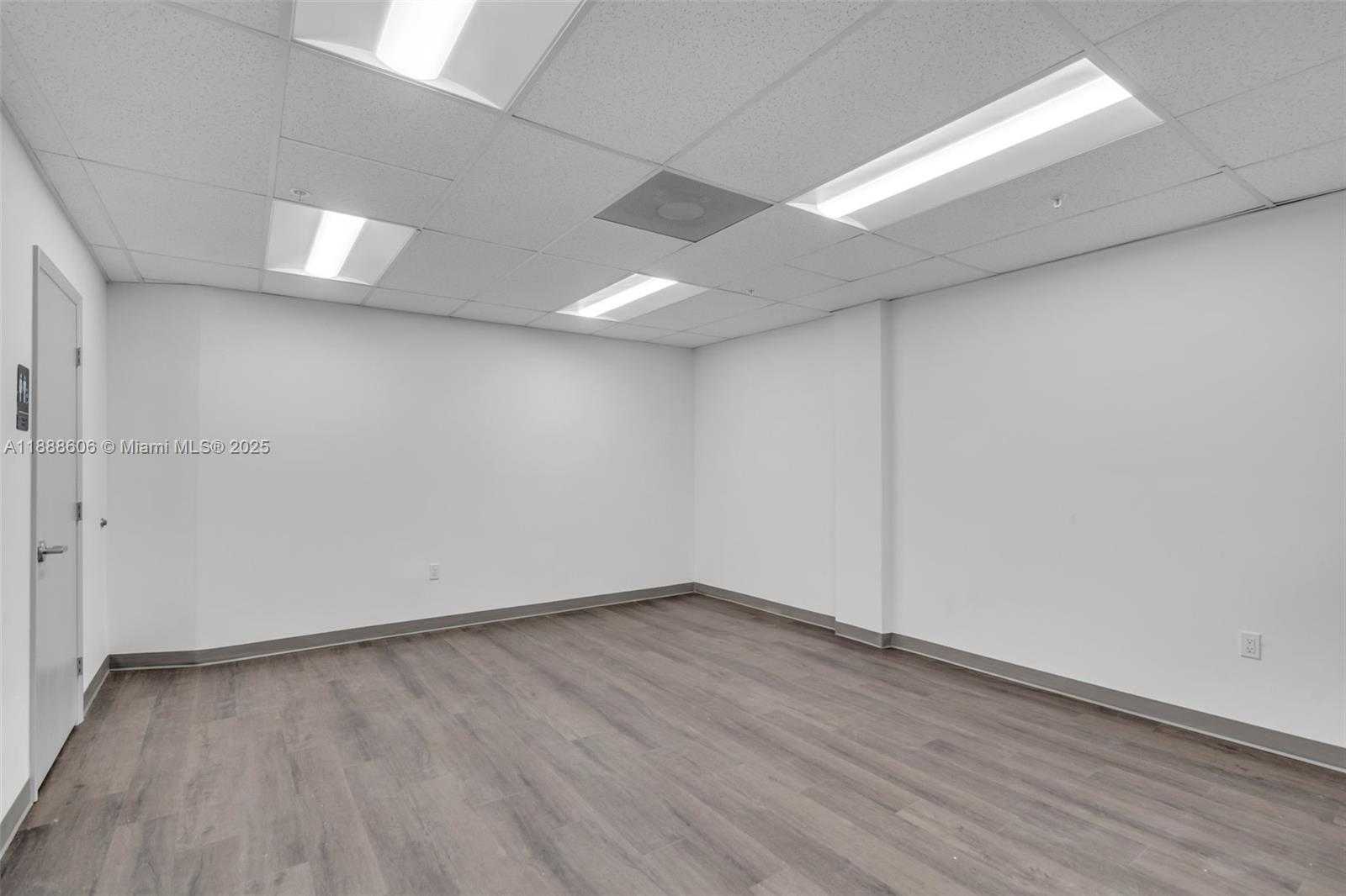 Small Image of 333 WEST 75TH PL #1D, Hialeah Number 6
