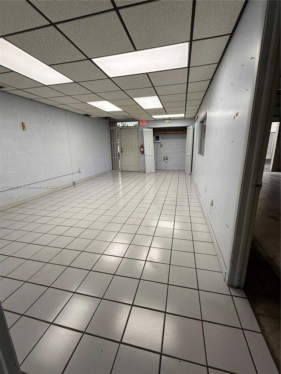 Small Image of 12119 SOUTH WEST 131ST AVE, Miami Number 5