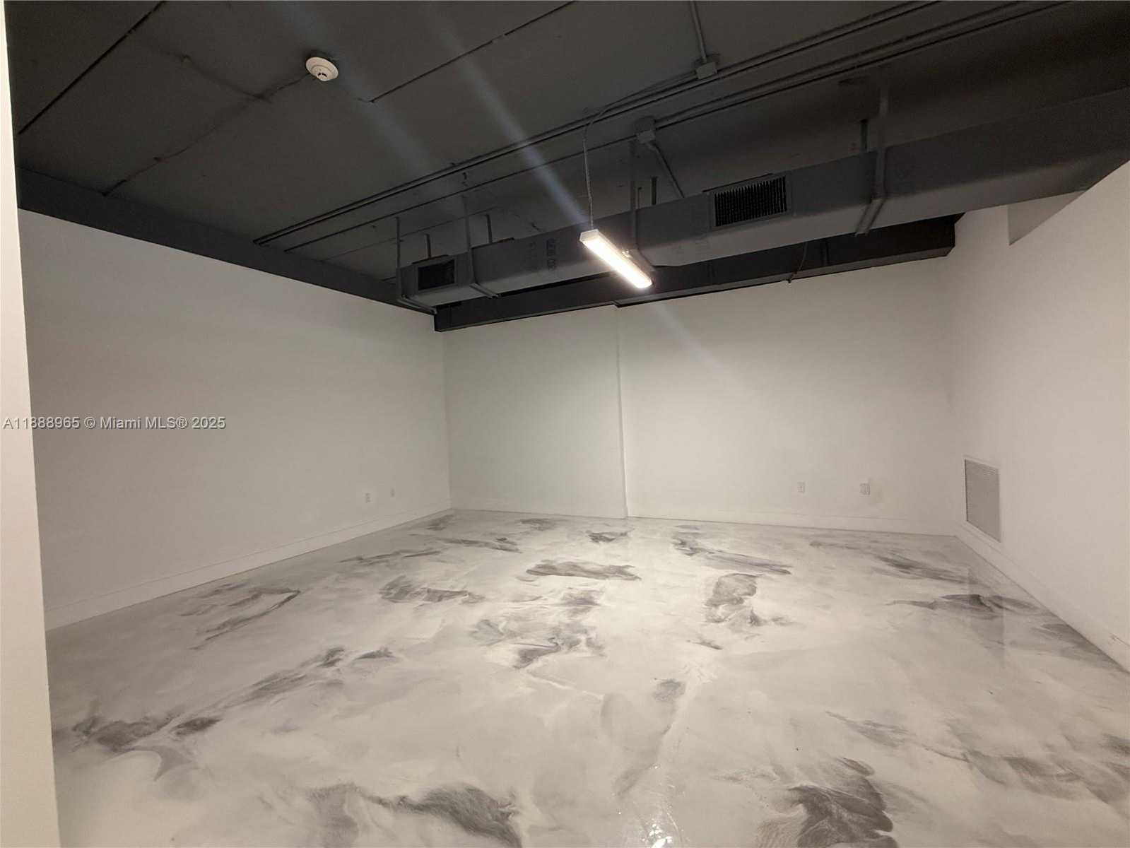 Small Image of 42 NORTH WEST 27TH AVE #302, Miami Number 11
