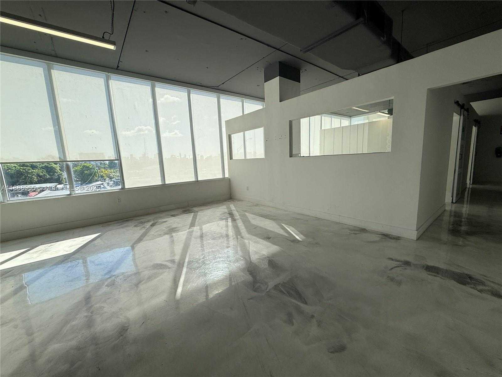 Small Image of 42 NORTH WEST 27TH AVE #302, Miami Number 4