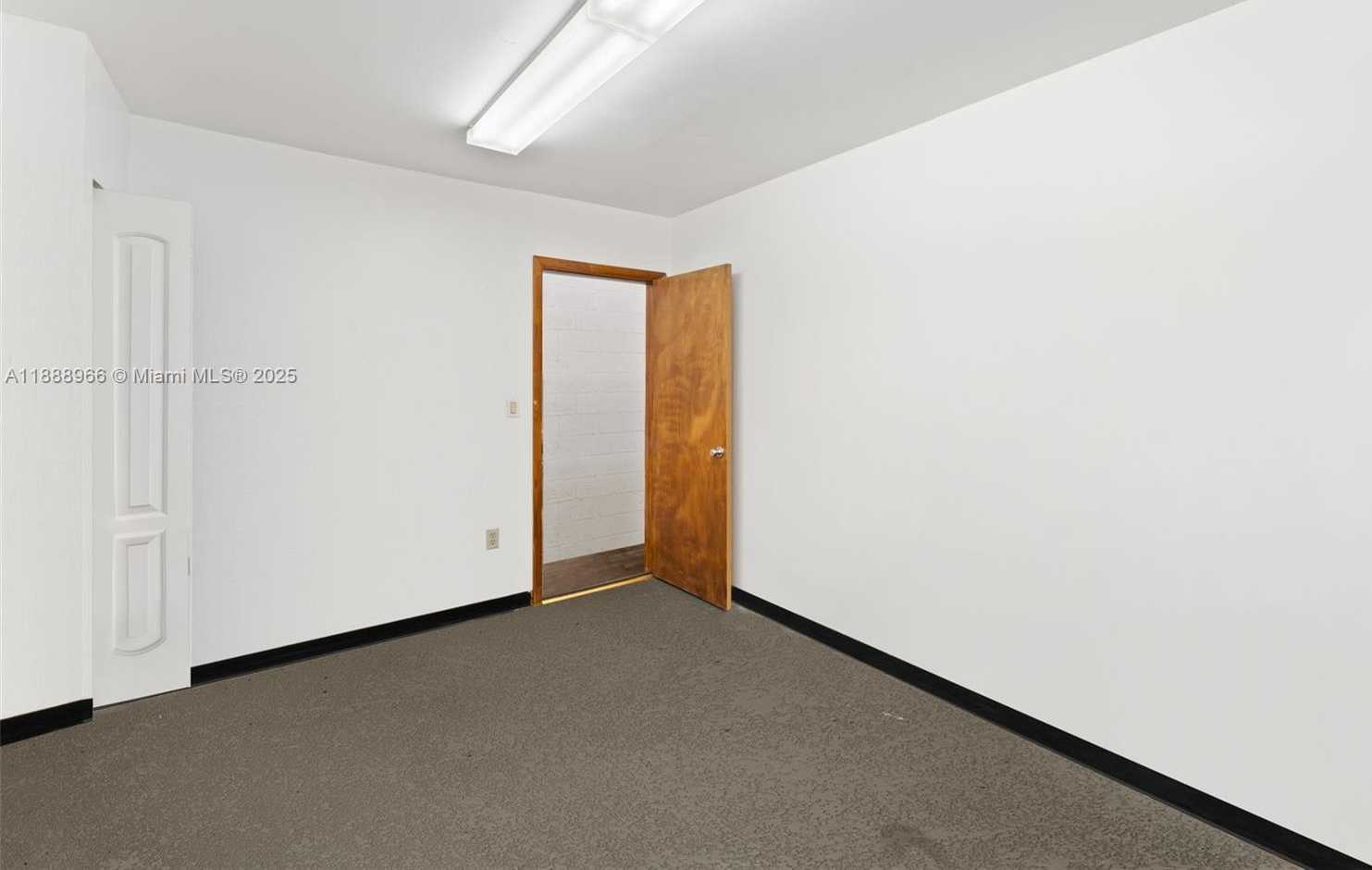 Small Image of 13828 SOUTH WEST 142ND AVE #13828, Miami Number 10