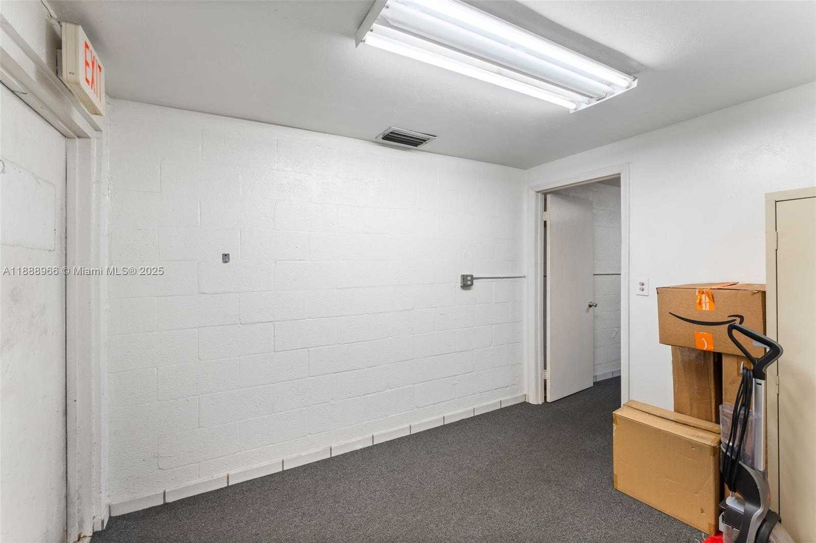 Small Image of 13828 SOUTH WEST 142ND AVE #13828, Miami Number 12