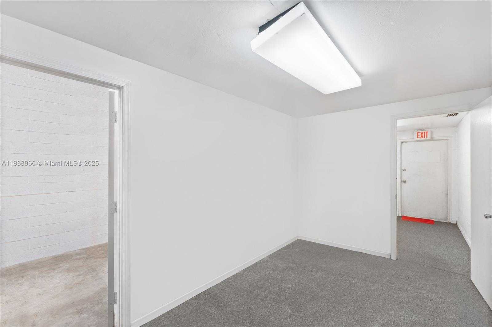 Small Image of 13828 SOUTH WEST 142ND AVE #13828, Miami Number 15